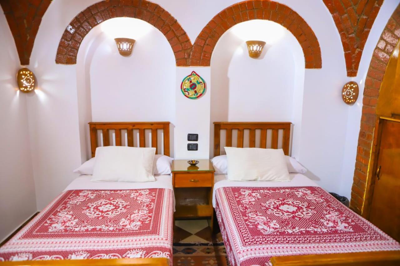 Shahhat House Louxor Extérieur photo