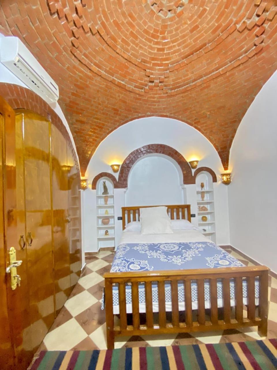 Shahhat House Louxor Extérieur photo